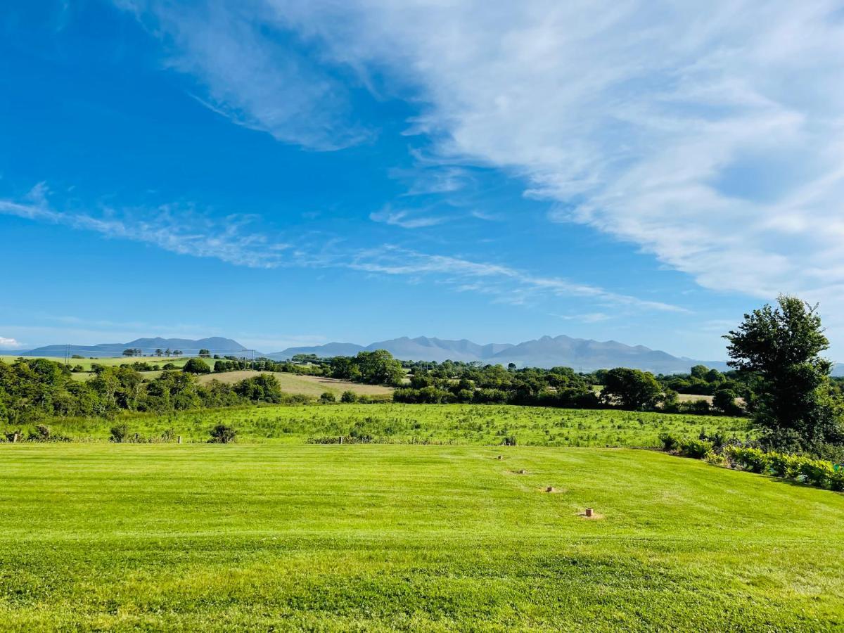 Country View House Hotel Milltown  ภายนอก รูปภาพ