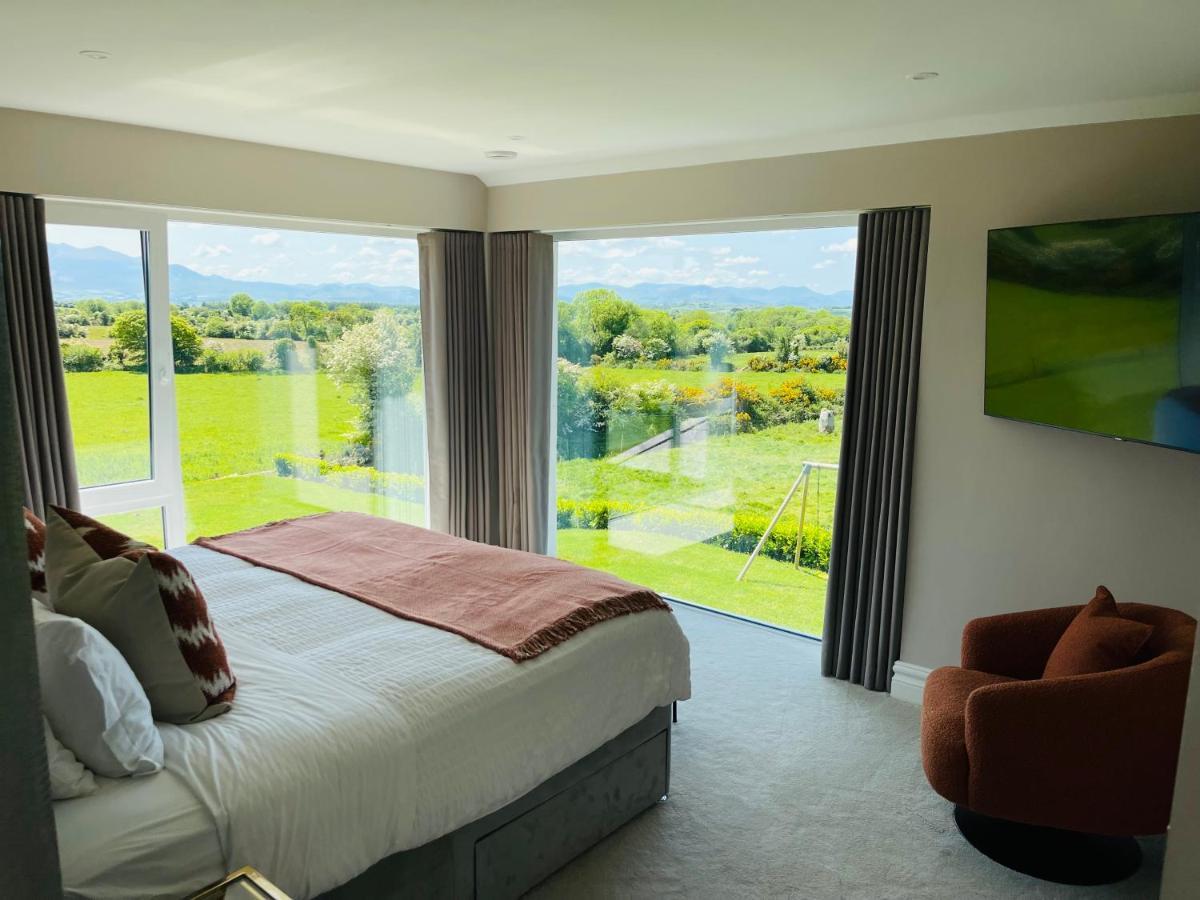 Country View House Hotel Milltown  ภายนอก รูปภาพ