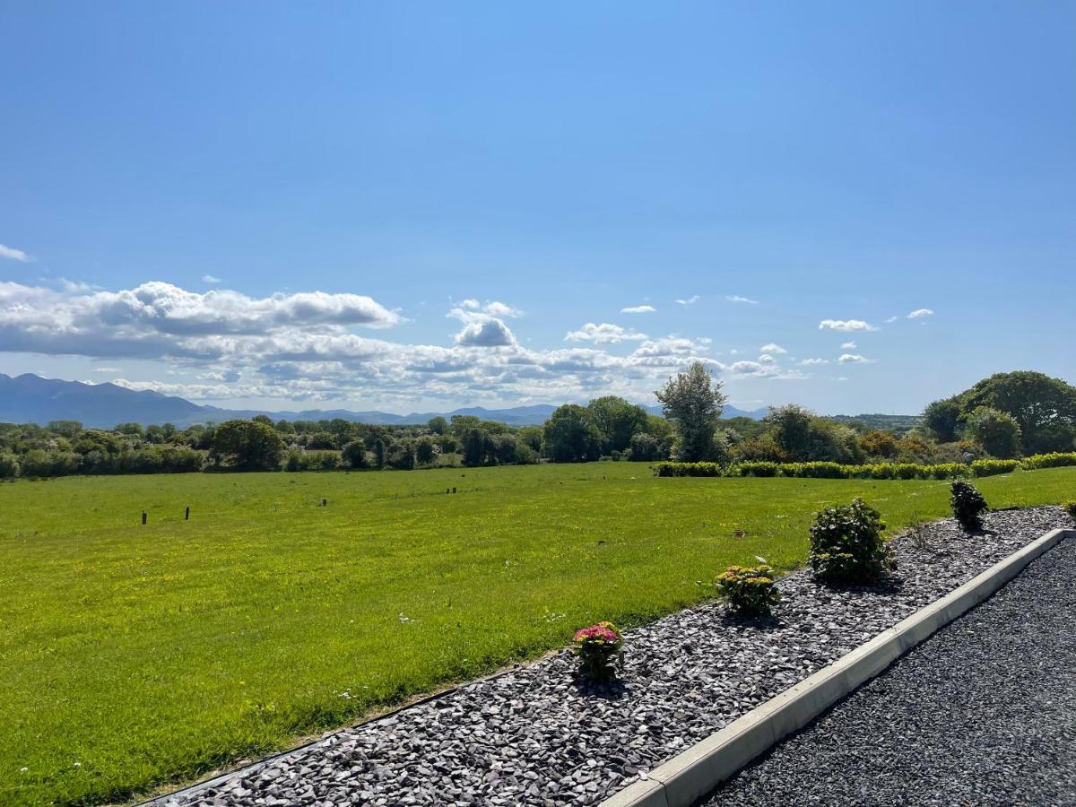 Country View House Hotel Milltown  ภายนอก รูปภาพ